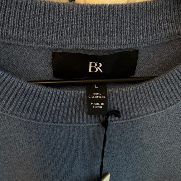 Banana Republic Men's Cashmere Sweater - Picture 4 of 4